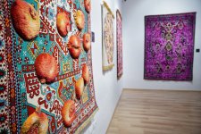 В Тиране состоялось открытие выставки ковров "Азерхалча" - "Да будут благословенны ваши руки!" (ФОТО)