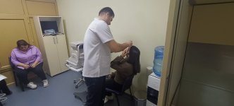 В рамках Госпрограммы «Великое возвращение» Минздрав организовал в Ходжалы двухдневное мобильное офтальмологическое обследование (ФОТО)