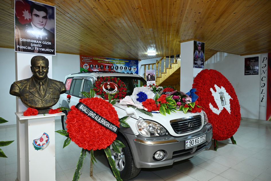 Лейла Алиева и Арзу Алиева навестили семью Панджали Теймурова в Астаре (ФОТО)