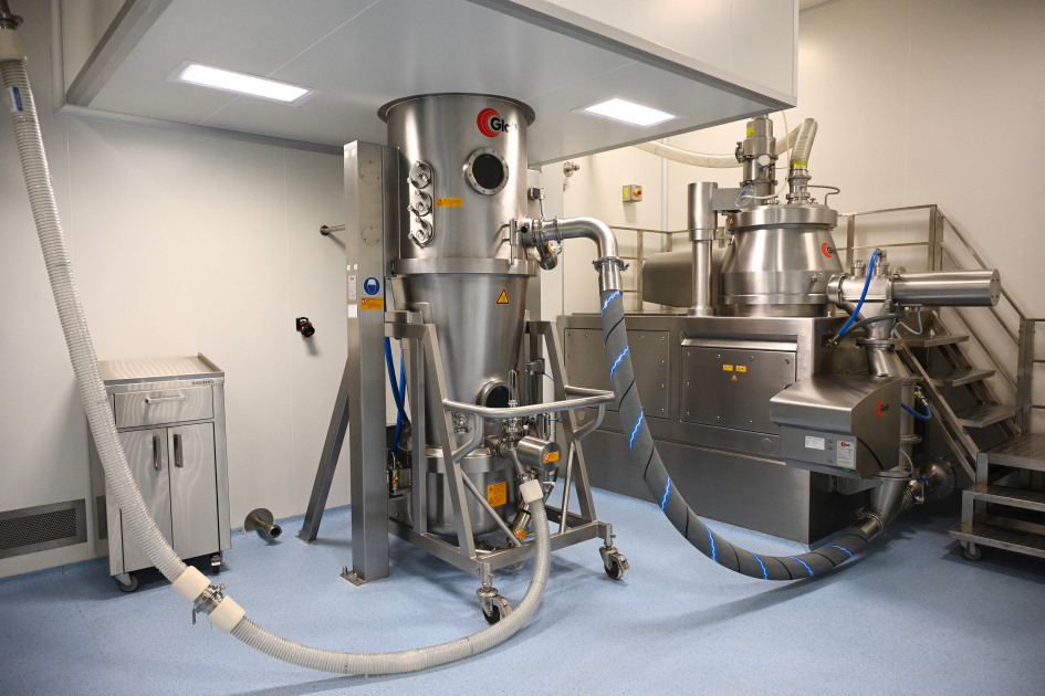 Президент Ильхам Алиев принял участие в открытии предприятия по производству лекарственных препаратов (ФОТО)