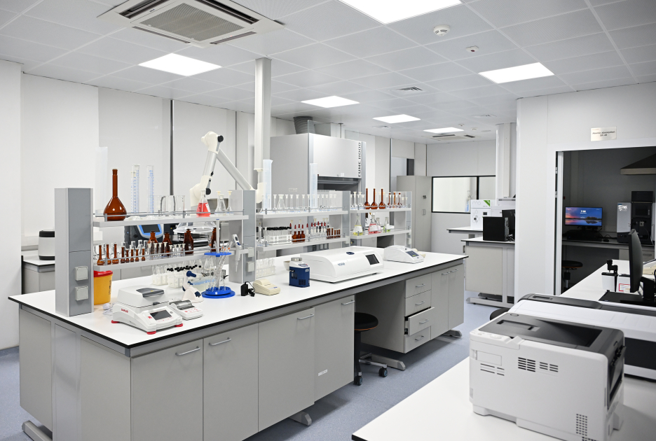 Президент Ильхам Алиев принял участие в открытии предприятия по производству лекарственных препаратов (ФОТО)