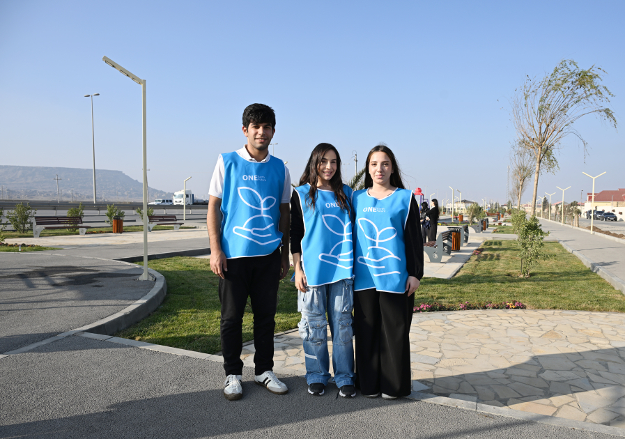 Вице-президент Фонда Гейдара Алиева Лейла Алиева приняла участие в открытии нового парка в Гарадагe (ФОТО)