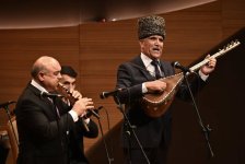 В Баку прошел концерт мастеров тюркского мира, посвященный 150-летию Калвалы Али Деде (ФОТО)