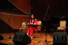 В Баку прошел концерт мастеров тюркского мира, посвященный 150-летию Калвалы Али Деде (ФОТО)