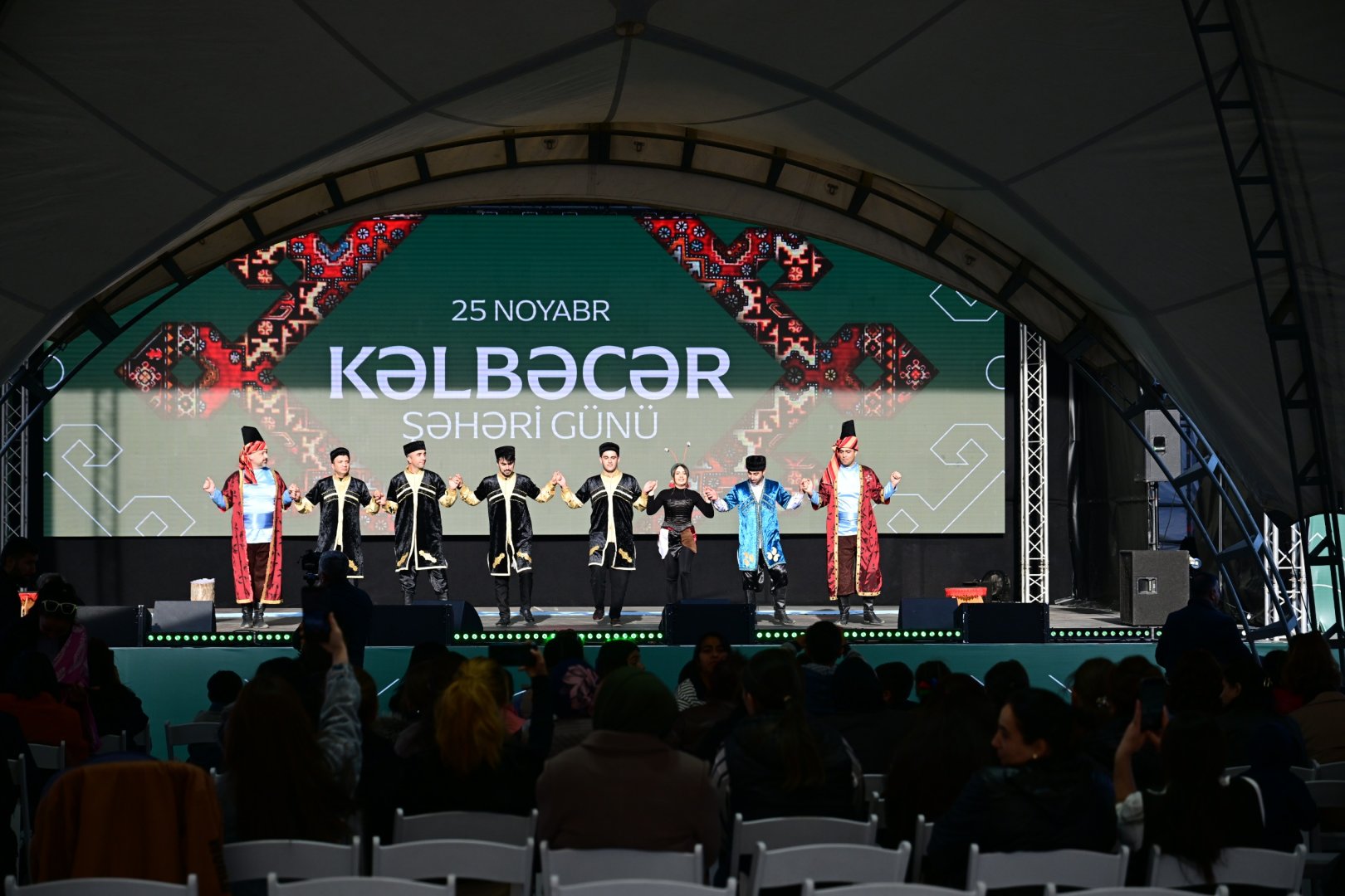 Среди гор и облаков Кяльбаджара - первый День города в празднике возрождения и культуры (ФОТО)