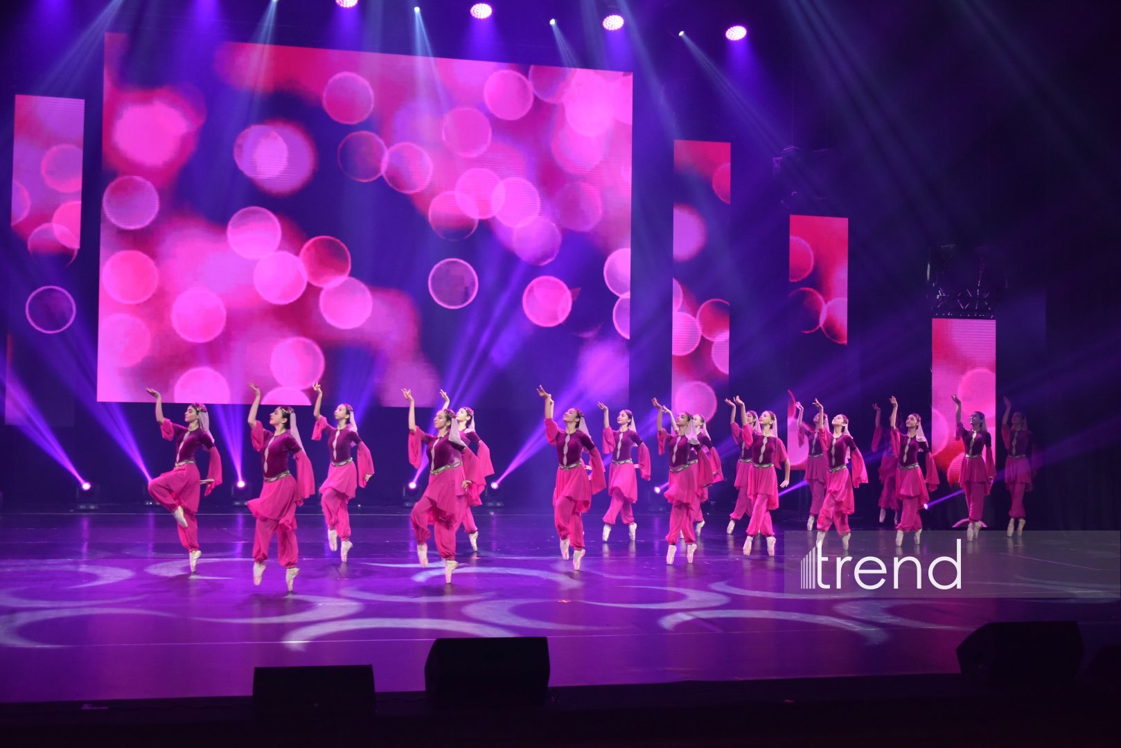 Феерический юбилей Тараны Мурадовой во Дворце Гейдара Алиева – праздник танца под яркие овации и море цветов (ФОТО)