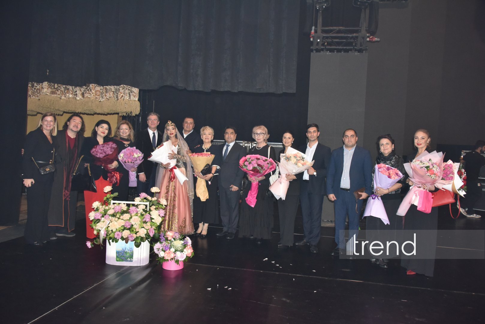 Феерический юбилей Тараны Мурадовой во Дворце Гейдара Алиева – праздник танца под яркие овации и море цветов (ФОТО)