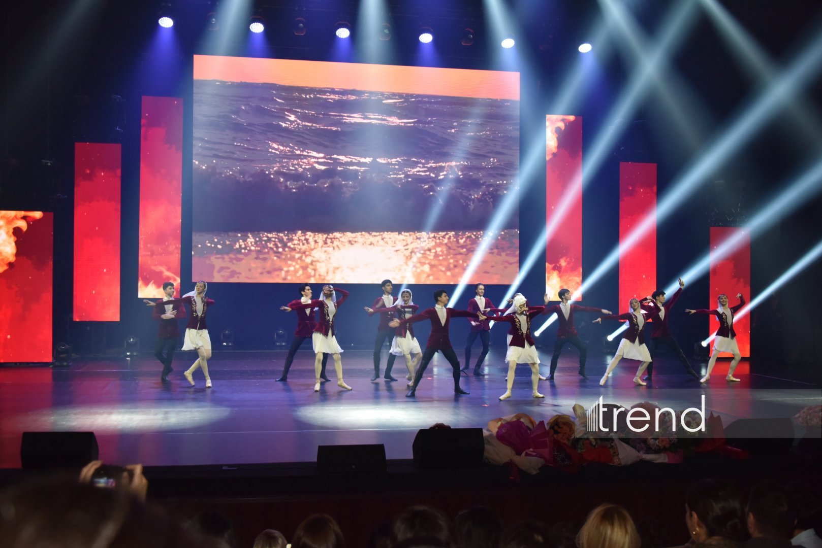 Феерический юбилей Тараны Мурадовой во Дворце Гейдара Алиева – праздник танца под яркие овации и море цветов (ФОТО)