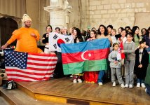 Гости выставки "Вкусы мира" Ла-Рошеля восхищены азербайджанскими блюдами (ФОТО)