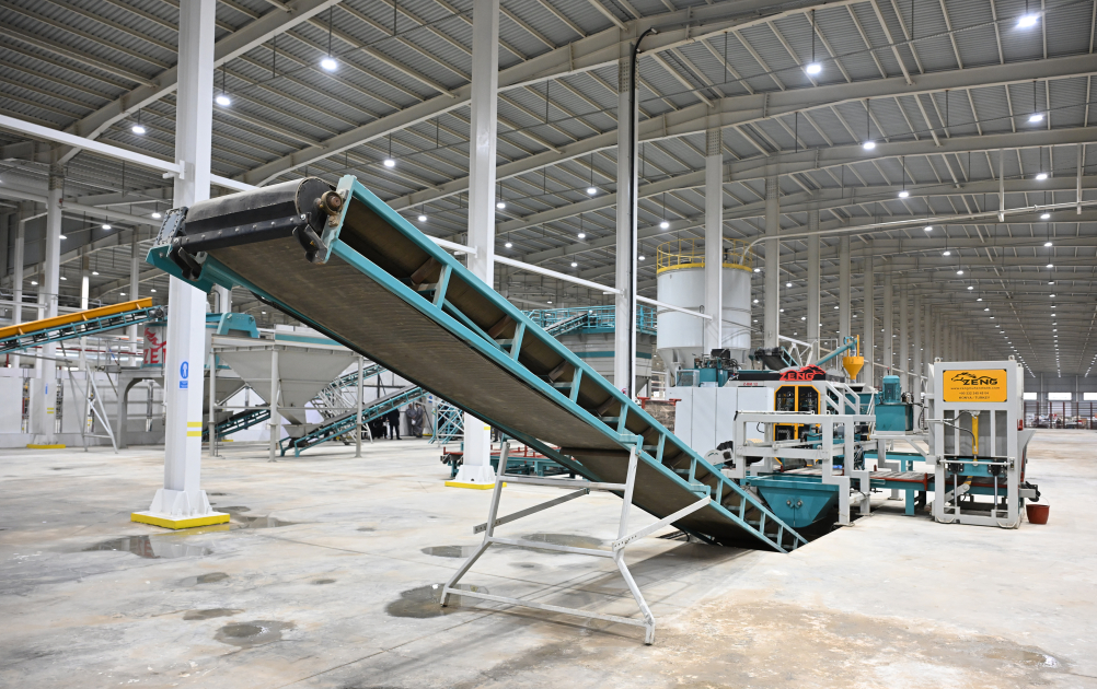 Президент Ильхам Алиев принял участие в открытии завода по производству минеральной каменной ваты AZWOOL (ФОТО/ВИДЕО)