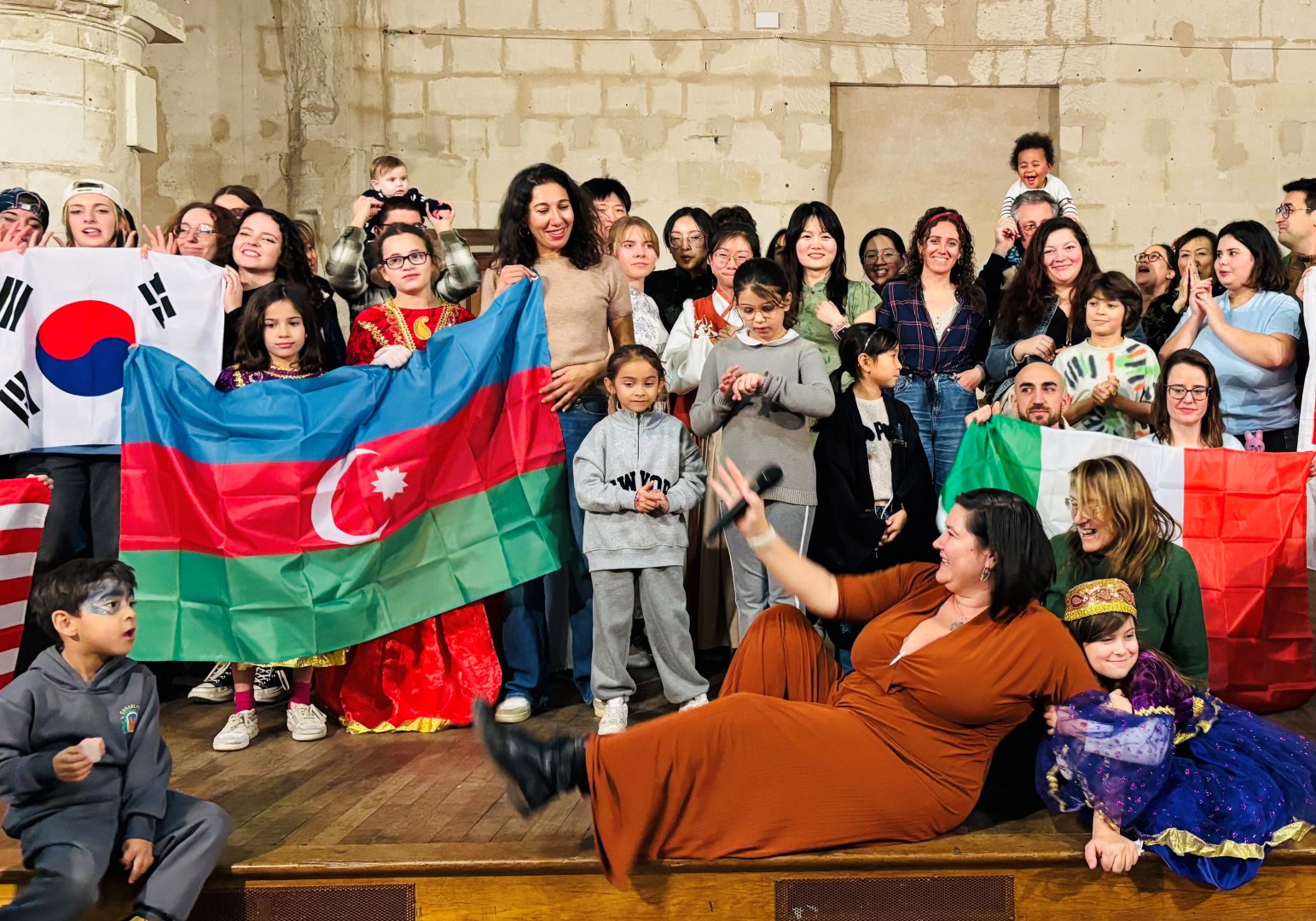 Гости выставки "Вкусы мира" Ла-Рошеля восхищены азербайджанскими блюдами (ФОТО)