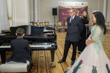 В Баку состоялся изысканный Венский бал - тонкие кружева платьев, живая музыка… (ФОТО)