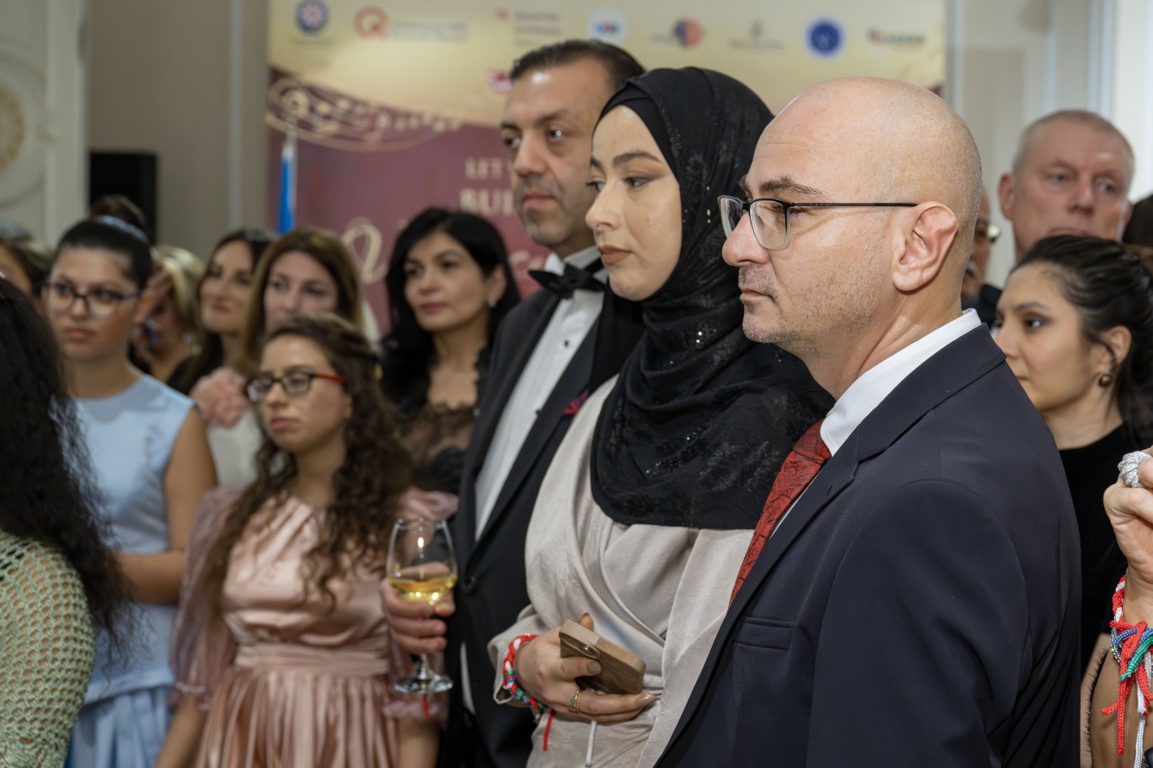 В Баку состоялся изысканный Венский бал - тонкие кружева платьев, живая музыка… (ФОТО)