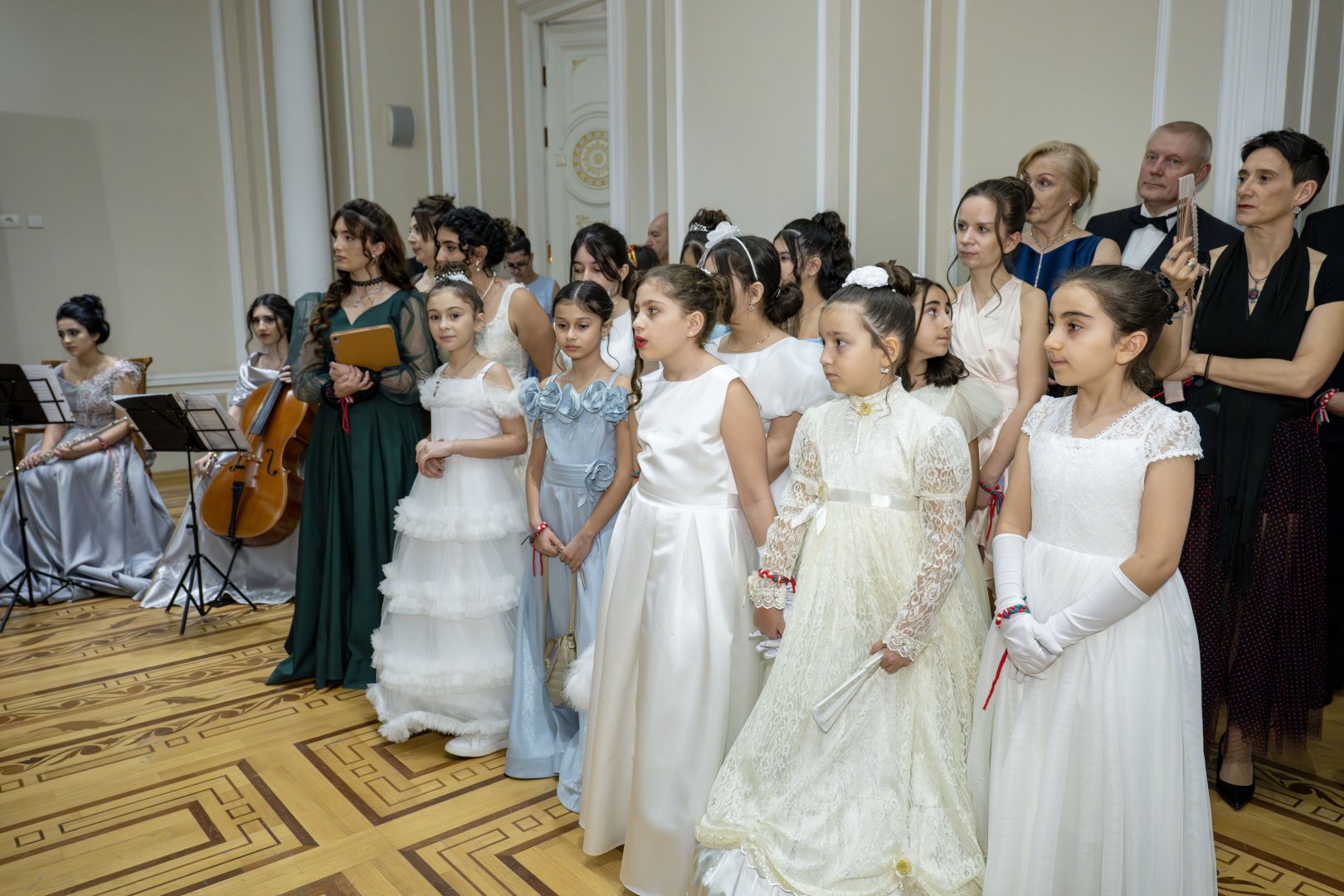 В Баку состоялся изысканный Венский бал - тонкие кружева платьев, живая музыка… (ФОТО)