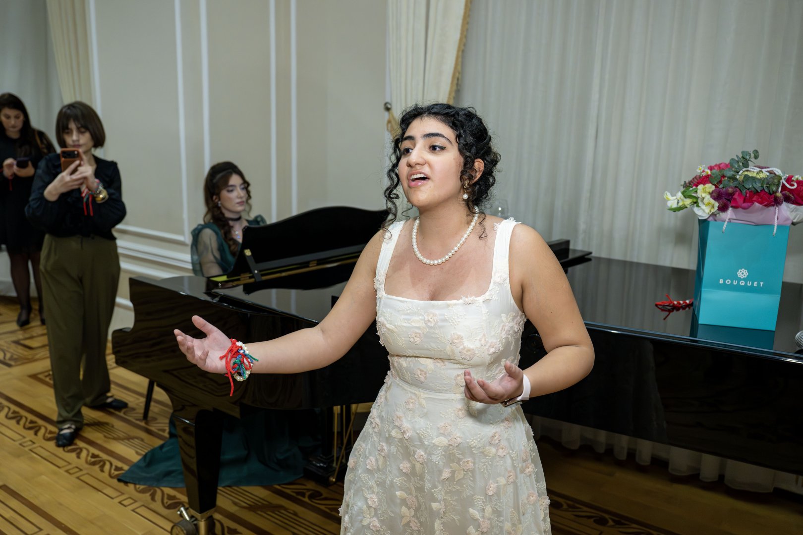 В Баку состоялся изысканный Венский бал - тонкие кружева платьев, живая музыка… (ФОТО)