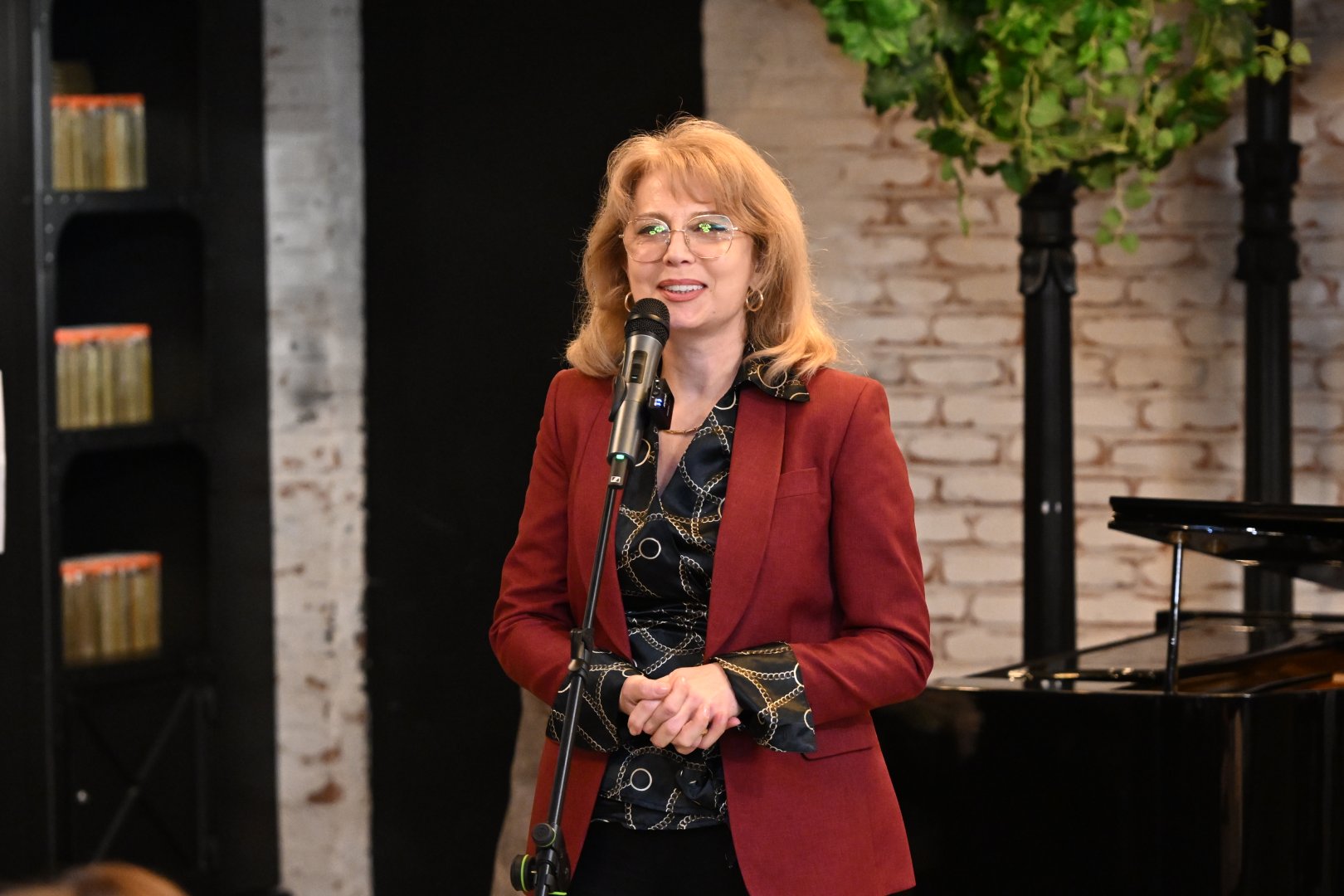 В Баку презентована книга Бахруза Нифталиева "Письма Богу", вызвавшая большой интерес (ФОТО)