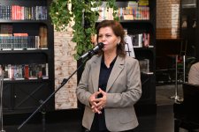 В Баку презентована книга Бахруза Нифталиева "Письма Богу", вызвавшая большой интерес (ФОТО)