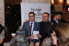 В Баку презентована книга Бахруза Нифталиева "Письма Богу", вызвавшая большой интерес (ФОТО)
