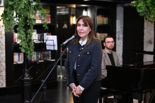 В Баку презентована книга Бахруза Нифталиева "Письма Богу", вызвавшая большой интерес (ФОТО)