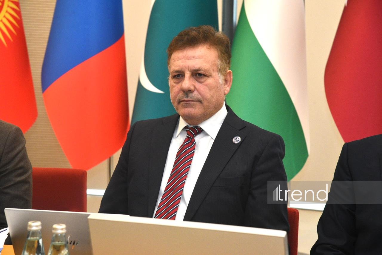 В Баку проходит международная конференция на тему "Роль университетов в сфере "зеленой" энергии и устойчивости" (ФОТО)