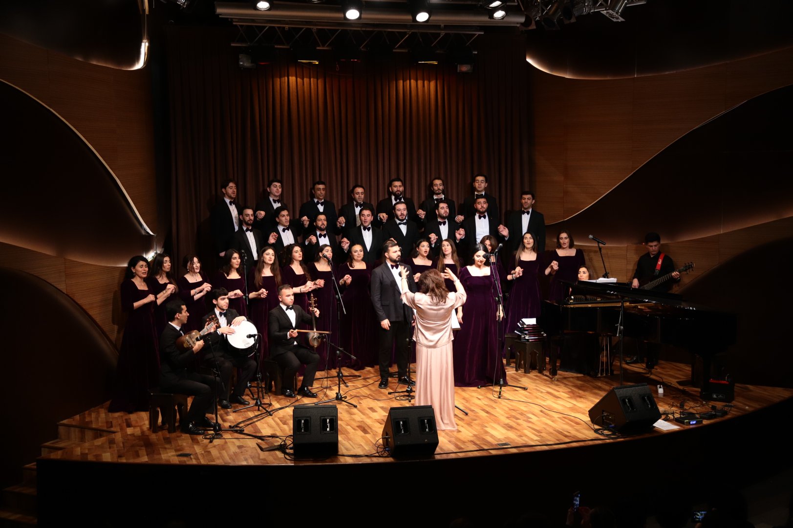 Счастлив я с тобой на свете: представлена литературно-музыкальная программа к 100-летию Бахтияра Вахабзаде (ФОТО)