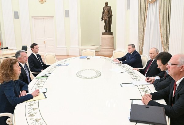 Завершилась встреча Президента России Владимира Путина с спецпосланником президента США (ФОТО)