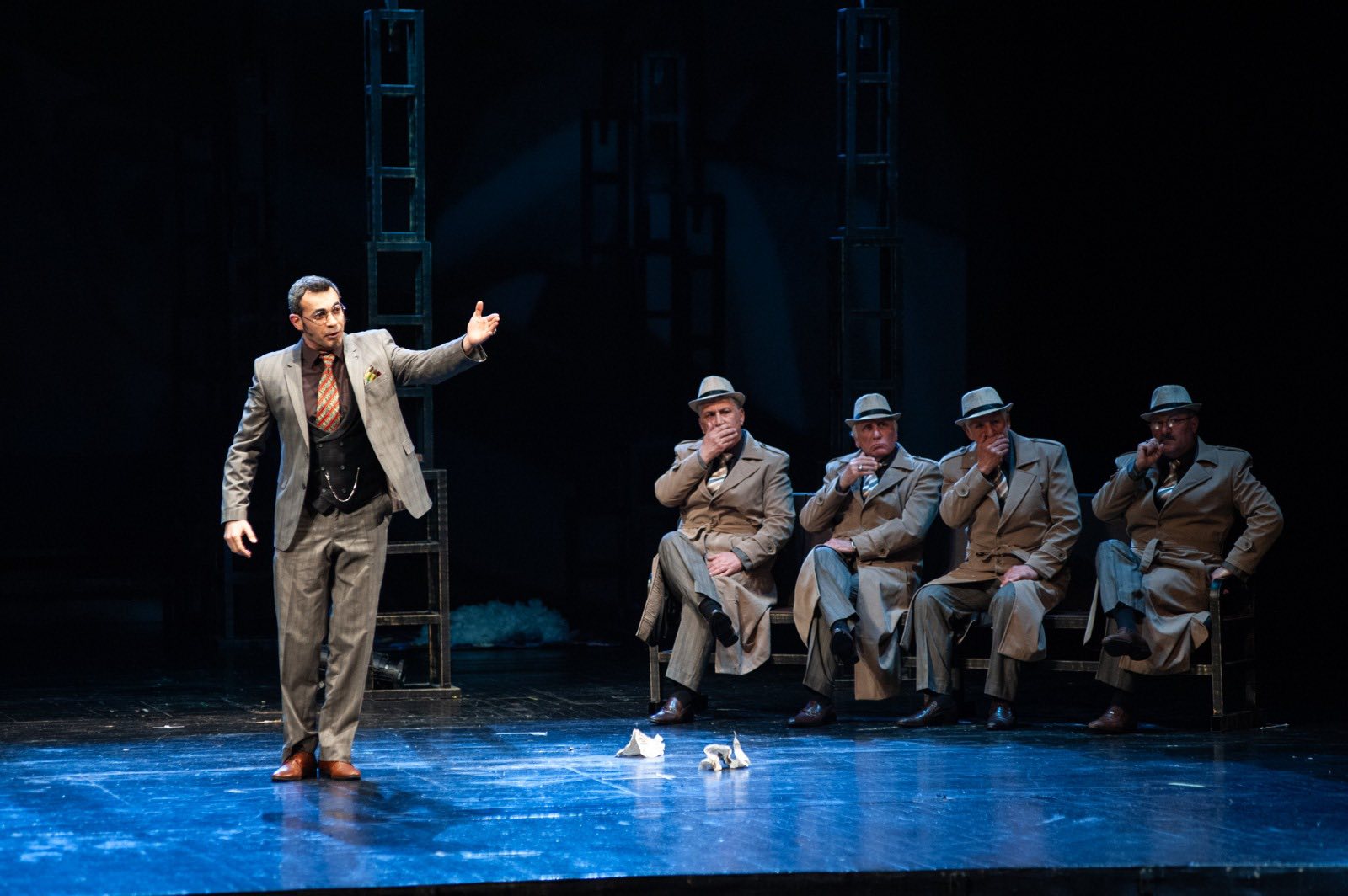 Скончался после спектакля в 41 год... В Баку представлен спектакль "Сборище сумасшедших" к 80-летию Самандара Рзаева (ФОТО)