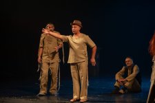 Скончался после спектакля в 41 год... В Баку представлен спектакль "Сборище сумасшедших" к 80-летию Самандара Рзаева (ФОТО)