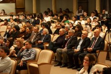 Скончался после спектакля в 41 год... В Баку представлен спектакль "Сборище сумасшедших" к 80-летию Самандара Рзаева (ФОТО)