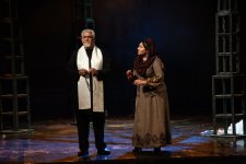 Скончался после спектакля в 41 год... В Баку представлен спектакль "Сборище сумасшедших" к 80-летию Самандара Рзаева (ФОТО)