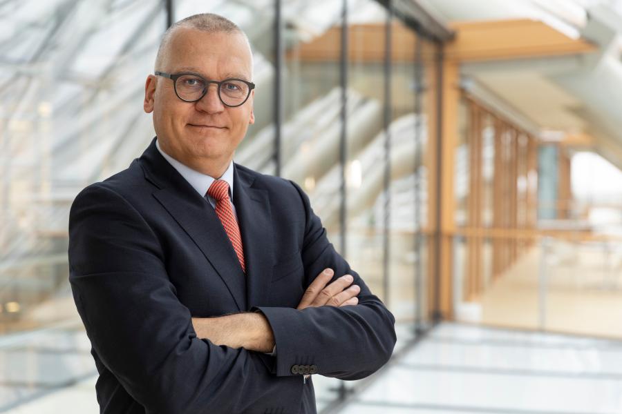 ЕИБ назвал ключевые направления финансирования для устойчивого роста Таджикистана (Эксклюзив)