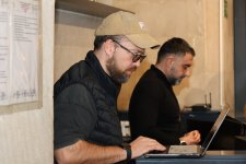 В рамках фестиваля "Нефтяной бум улыбается всем" в Баку представлена пьеса "Нефть" (ФОТО)