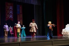 Воспитанники детского дома стали гостями азербайджанского театра (ФОТО)