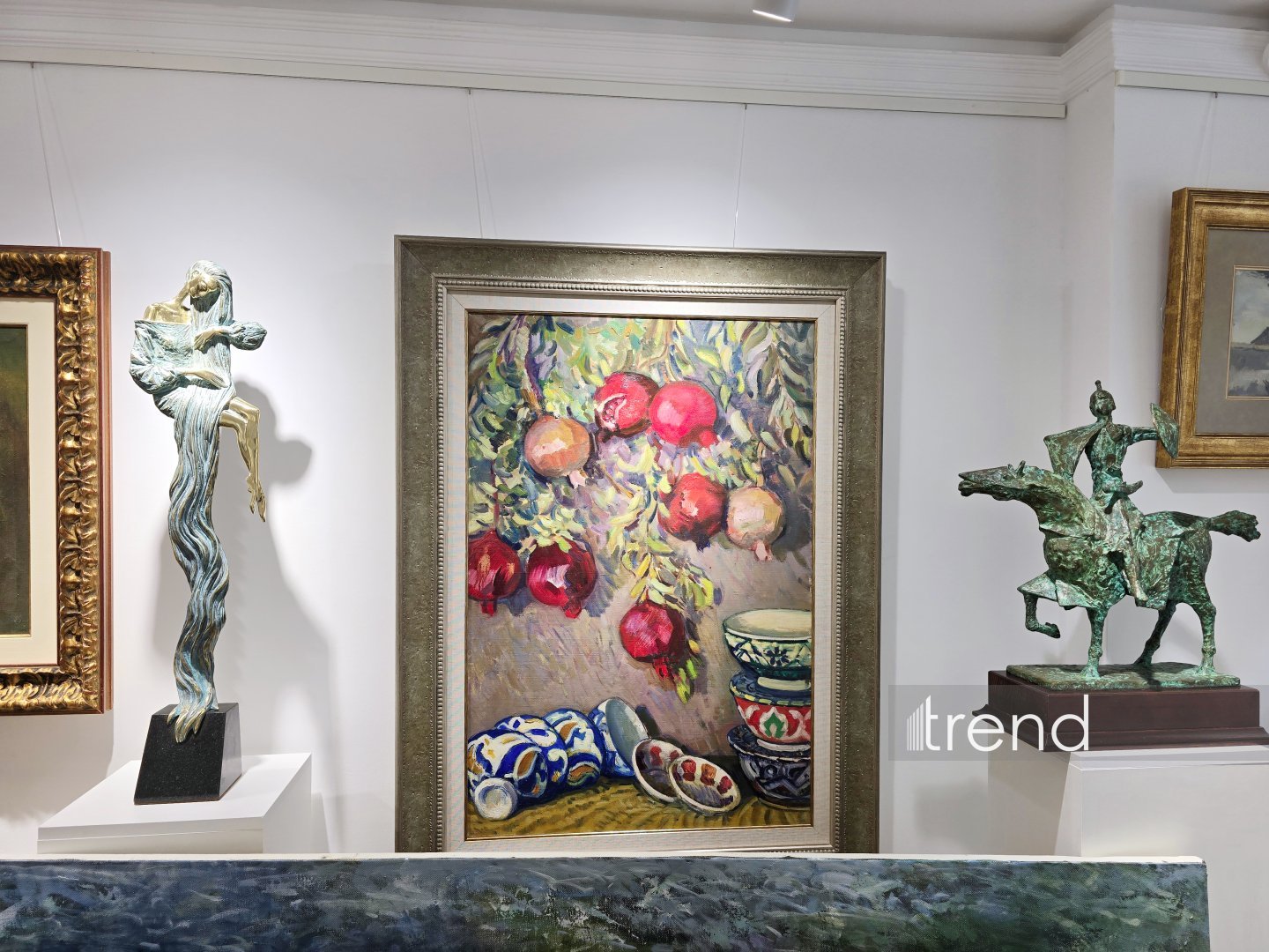 Путешествие по Buta Gallery – первое в Баку пространство клубной галереи национального искусства (ФОТО)