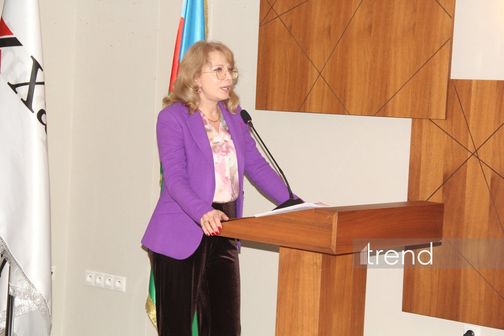 Xalq Bank провел торжественную презентацию издания, посвященного выдающемуся художнику XIX века Мирзе Гадиму Иревани (ФОТО)