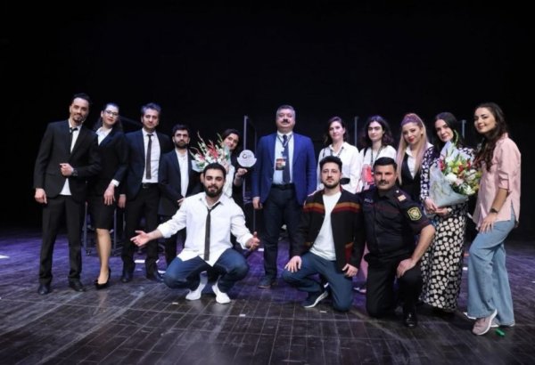 Азербайджанский спектакль "Книга моей матери" на английском языке вызвал большой резонанс в Пакистане (ФОТО)