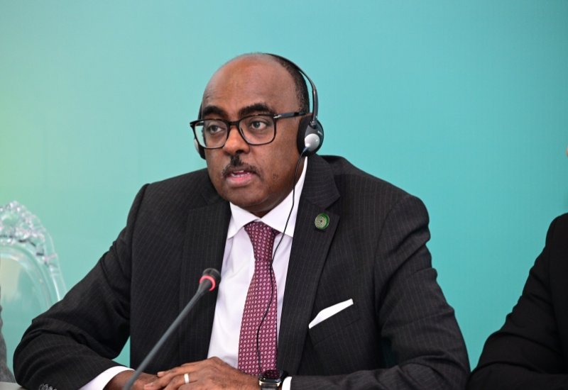 ОИС высоко оценивает деятельность Азербайджана, направленную на поддержку солидарности, сотрудничества и культурного обмена - Тарик Али Бахит