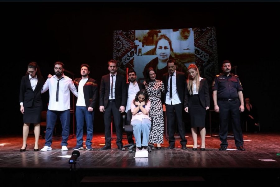 Азербайджанский спектакль "Книга моей матери" на английском языке вызвал большой резонанс в Пакистане (ФОТО)