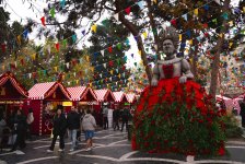 Ярмарка "Холодные руки, горячее сердце" в Баку впервые представлена в цирковой тематике и превращает Площадь Фонтанов в уникальное пространство (ФОТО)