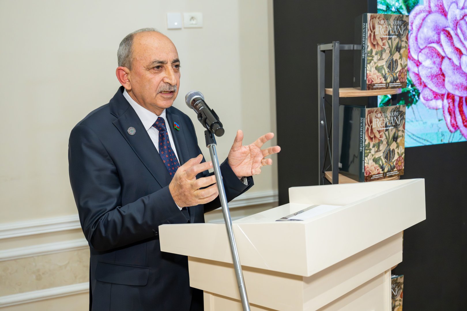 В Баку состоялось торжественное открытие экспозиции "Мирза Гадим Иревани: 200-летняя летопись искусства" (ФОТО)