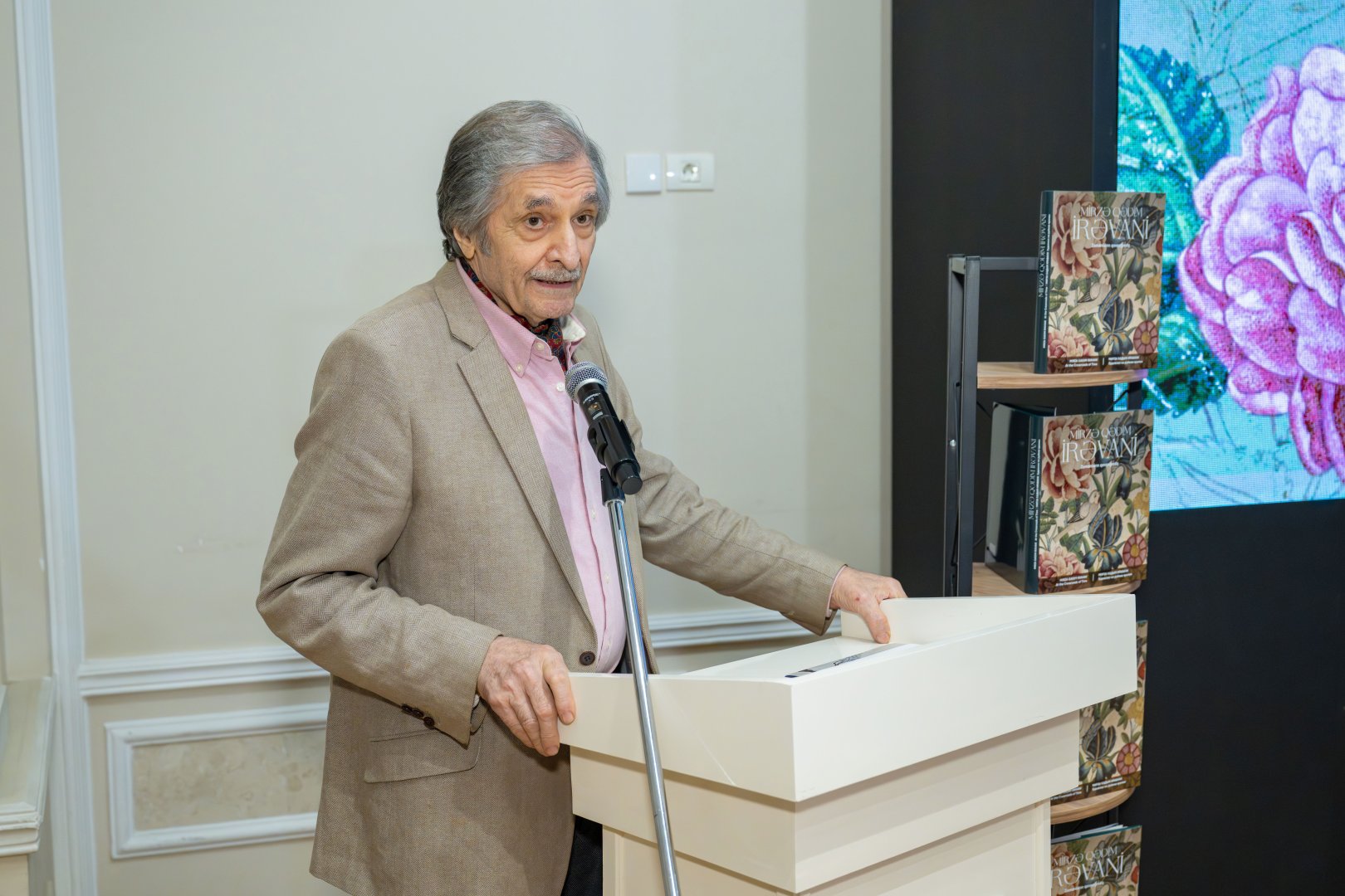 В Баку состоялось торжественное открытие экспозиции "Мирза Гадим Иревани: 200-летняя летопись искусства" (ФОТО)