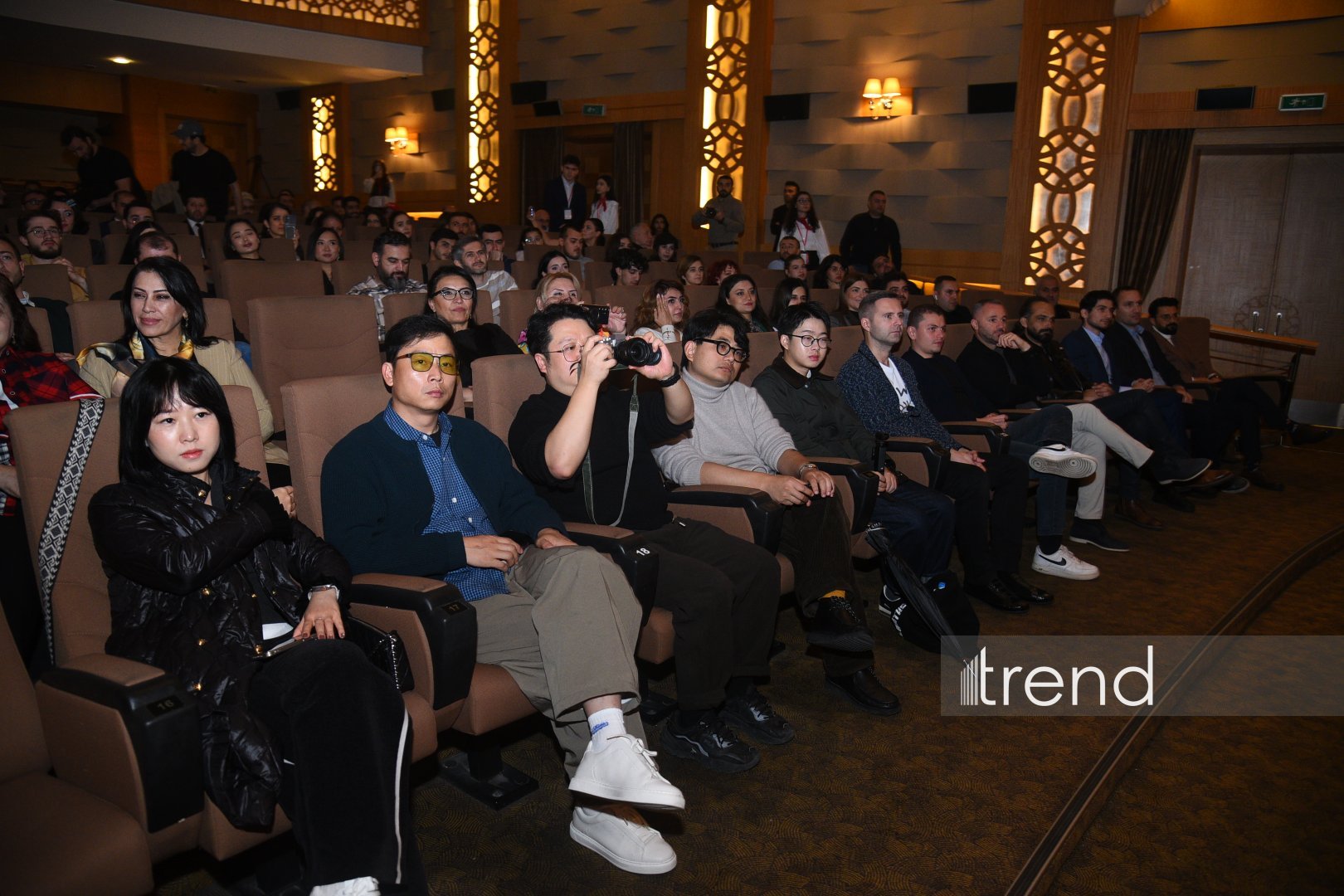 Состоялось торжественное открытие XVI Бакинского международного кинофестиваля - 78 фильмов из 34 стран (ФОТО)