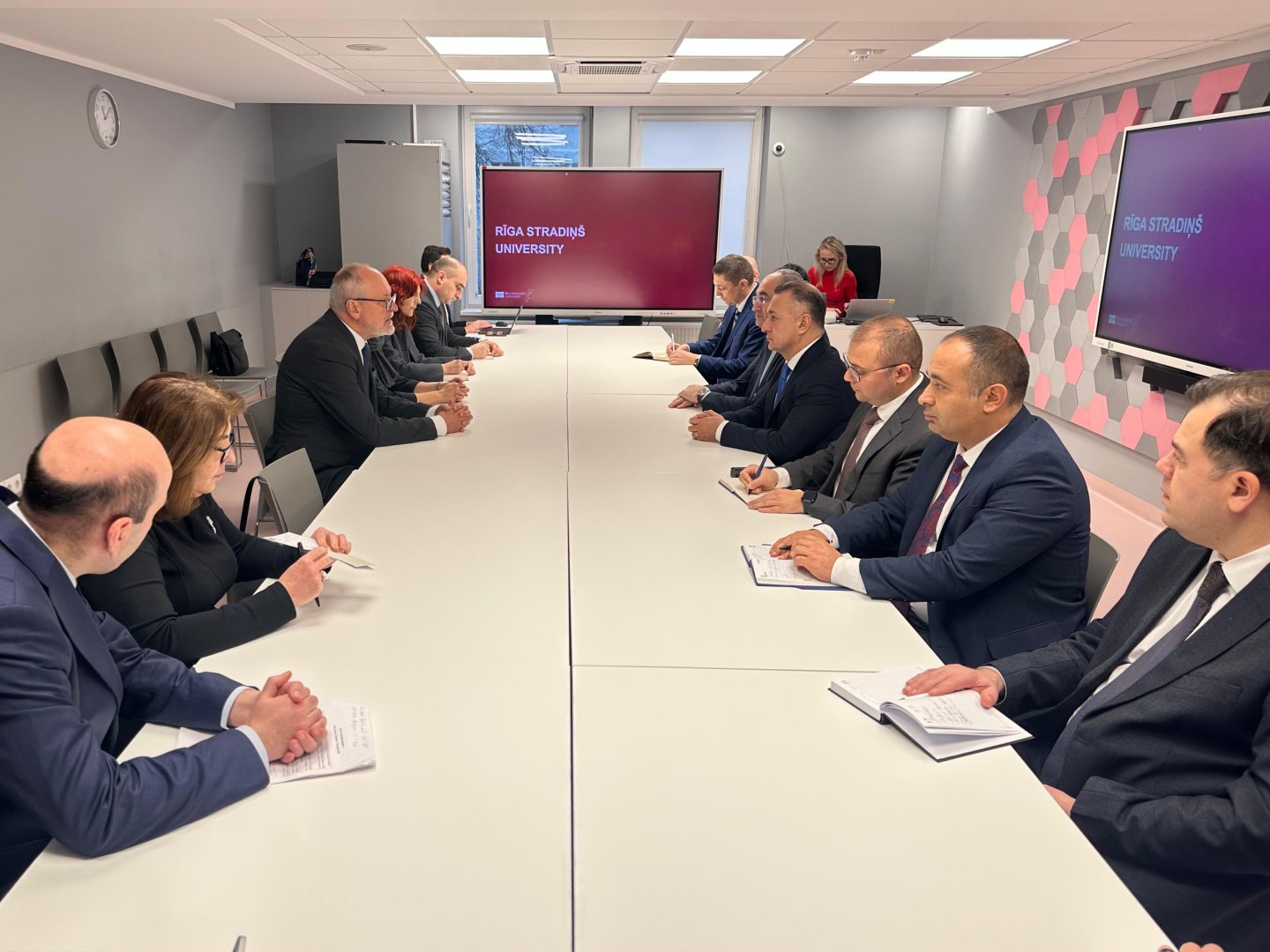 Делегация Минздрава Азербайджана ознакомилась с деятельностью медучреждений и университетов Латвии (ФОТО)