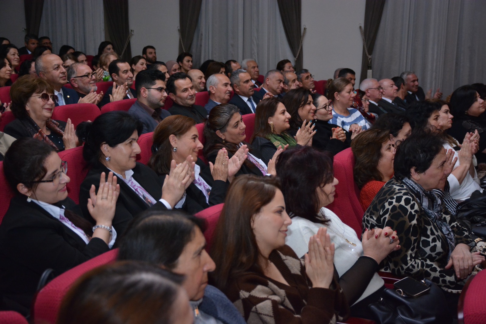 Шамахы встретил с аншлагом - история Максуда Ибрагимбекова о времени, которое в сердце навсегда (ФОТО)