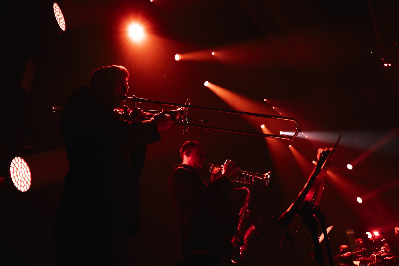 Эмоции, голос и тысячи огней: EMIN подарил Баку тёплый декабрьский вечер (ФОТО)