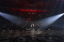 Эмоции, голос и тысячи огней: EMIN подарил Баку тёплый декабрьский вечер (ФОТО)