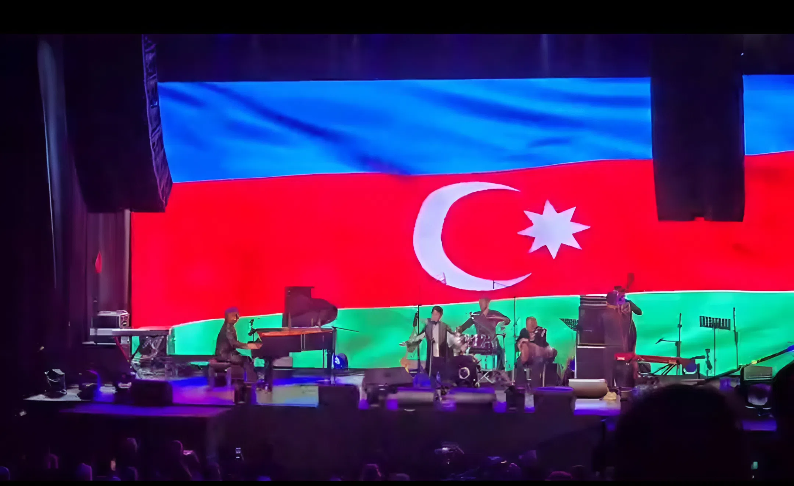 Незабываемый Маэстро Вагиф Мустафазаде – потрясающий концерт в Баку с участием звезд джаза (ВИДЕО, ФОТО)