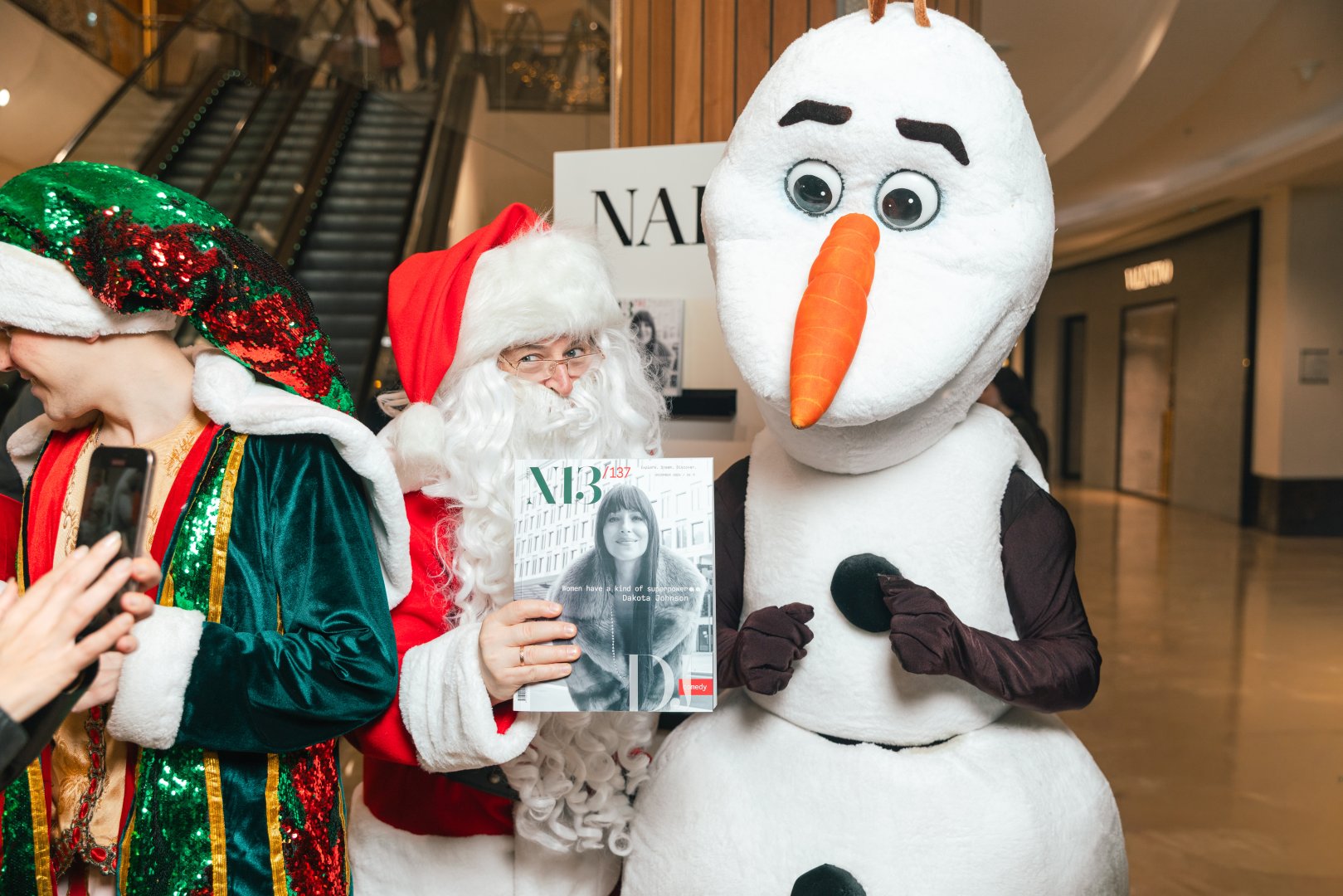Состоялось официальное открытие выставки "Winter in Azerbaijan" от Издательского дома NARGIS (ФОТО)