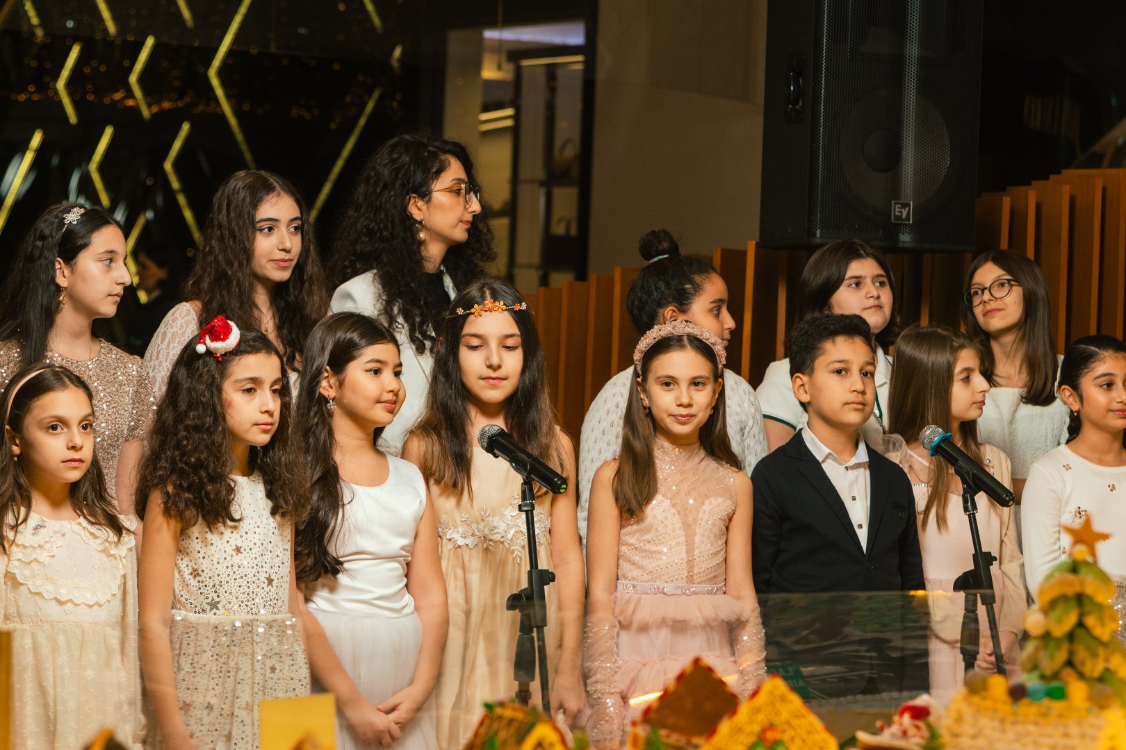 Состоялось официальное открытие выставки "Winter in Azerbaijan" от Издательского дома NARGIS (ФОТО)