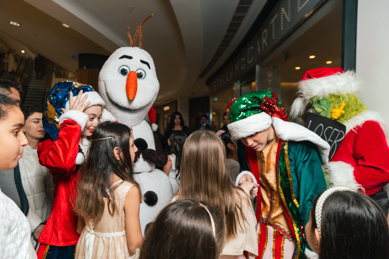 Состоялось официальное открытие выставки "Winter in Azerbaijan" от Издательского дома NARGIS (ФОТО)